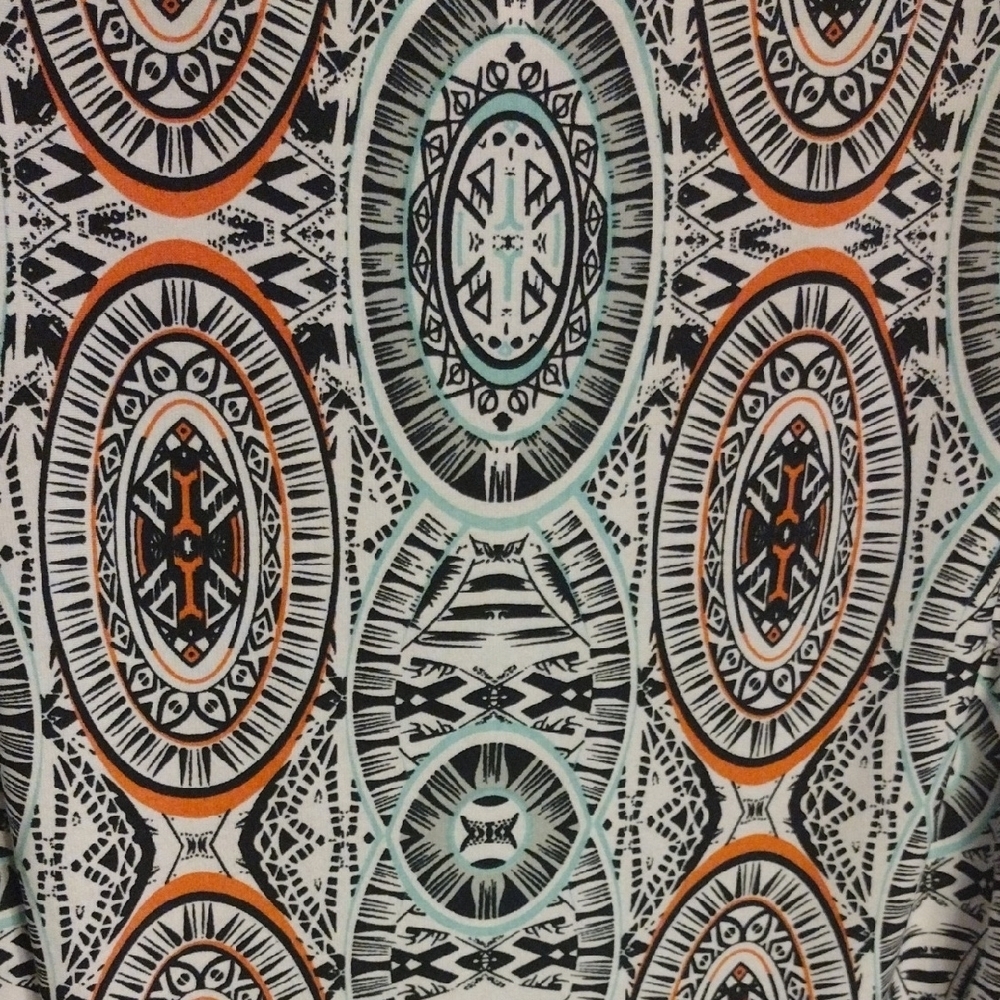 Geometric Pattern Long Sleeve Dress - Picture 3 of 4